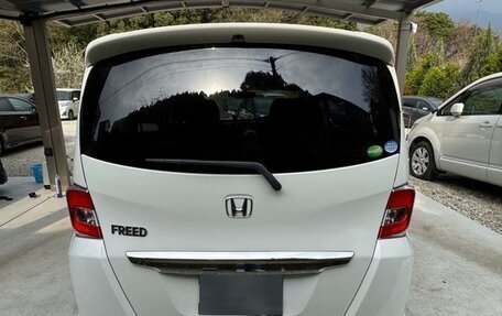 Honda Freed I, 2016 год, 852 000 рублей, 4 фотография