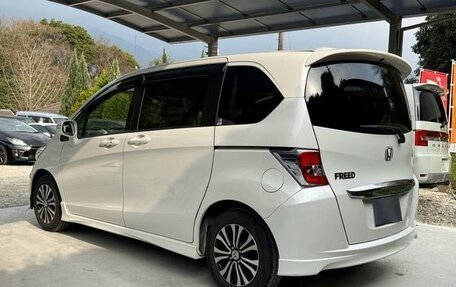 Honda Freed I, 2016 год, 852 000 рублей, 3 фотография