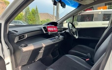 Honda Freed I, 2016 год, 852 000 рублей, 17 фотография