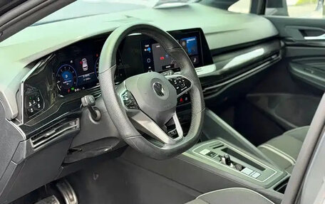 Volkswagen Golf VIII, 2023 год, 1 600 666 рублей, 13 фотография