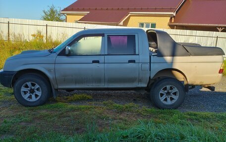Mitsubishi L200 III рестайлинг, 2005 год, 660 000 рублей, 5 фотография