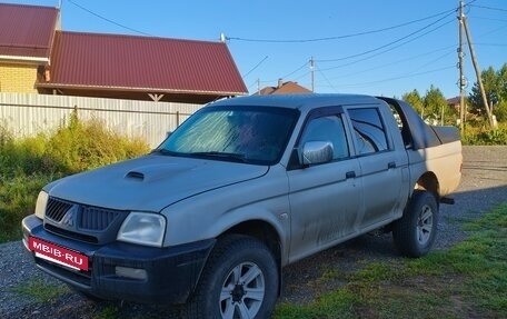 Mitsubishi L200 III рестайлинг, 2005 год, 660 000 рублей, 7 фотография