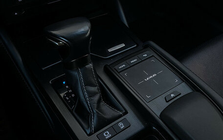 Lexus ES VII, 2020 год, 3 999 000 рублей, 19 фотография