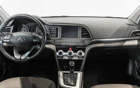 Hyundai Elantra VI рестайлинг, 2019 год, 1 602 700 рублей, 6 фотография