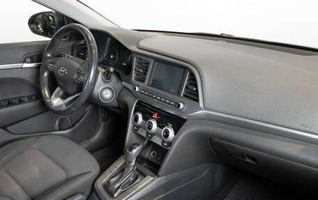 Hyundai Elantra VI рестайлинг, 2019 год, 1 602 700 рублей, 7 фотография
