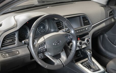Hyundai Elantra VI рестайлинг, 2019 год, 1 602 700 рублей, 5 фотография