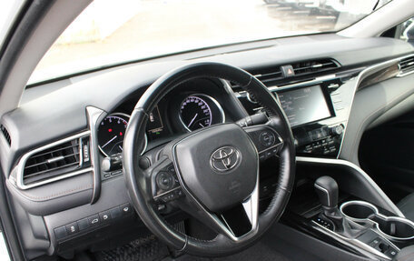 Toyota Camry, 2018 год, 2 480 000 рублей, 7 фотография