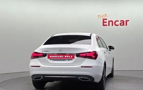 Mercedes-Benz A-Класс, 2022 год, 1 870 000 рублей, 4 фотография