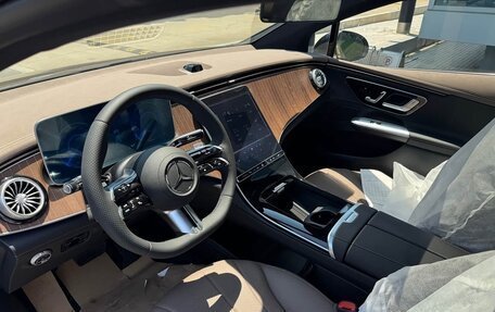 Mercedes-Benz EQE, 2025 год, 5 900 000 рублей, 10 фотография