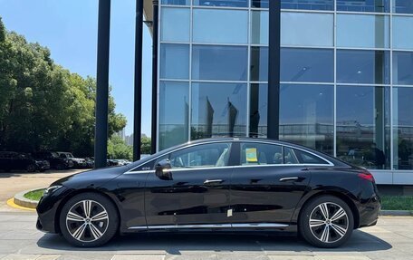 Mercedes-Benz EQE, 2025 год, 5 900 000 рублей, 7 фотография