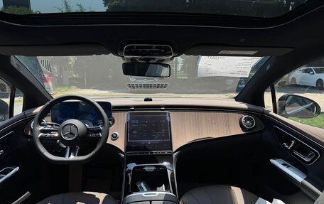 Mercedes-Benz EQE, 2025 год, 5 900 000 рублей, 11 фотография