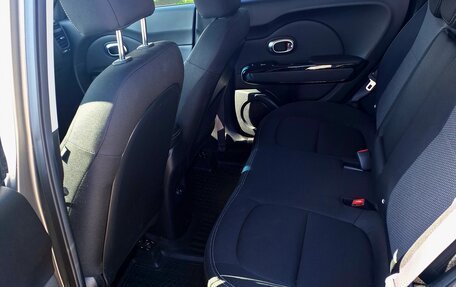 KIA Soul II рестайлинг, 2018 год, 1 725 000 рублей, 12 фотография