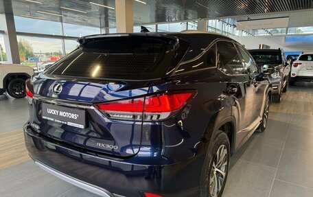 Lexus RX IV рестайлинг, 2020 год, 4 695 000 рублей, 6 фотография