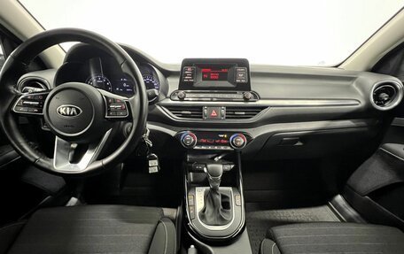 KIA Cerato IV, 2019 год, 1 900 000 рублей, 13 фотография