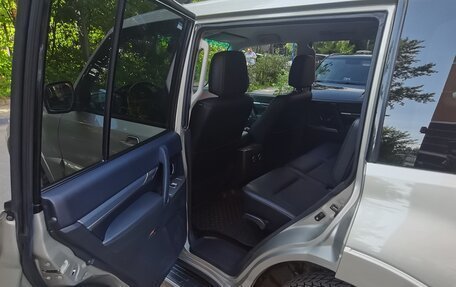 Mitsubishi Pajero IV, 2013 год, 2 490 000 рублей, 8 фотография