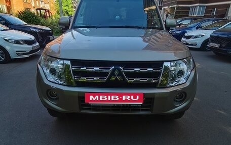 Mitsubishi Pajero IV, 2013 год, 2 490 000 рублей, 15 фотография