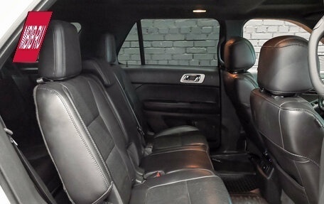 Ford Explorer VI, 2012 год, 1 850 000 рублей, 23 фотография