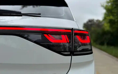 Volkswagen T-Roc I, 2023 год, 1 430 500 рублей, 8 фотография