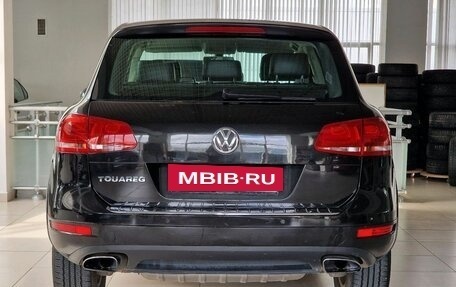 Volkswagen Touareg III, 2011 год, 1 899 000 рублей, 6 фотография