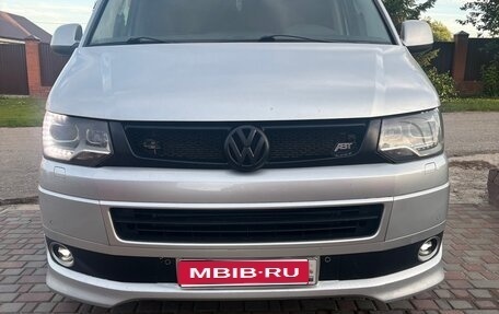Volkswagen Multivan T5, 2012 год, 3 350 000 рублей, 1 фотография