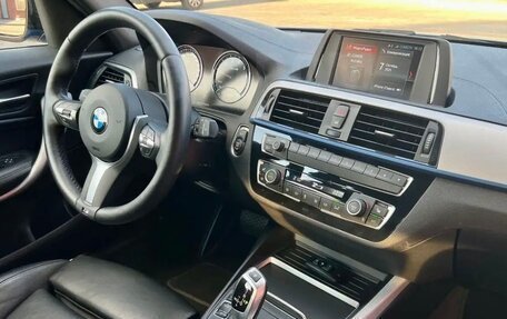 BMW 1 серия, 2018 год, 2 350 000 рублей, 18 фотография