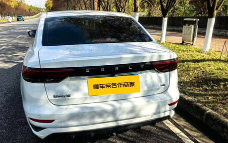 Geely Emgrand, 2022 год, 1 290 000 рублей, 5 фотография