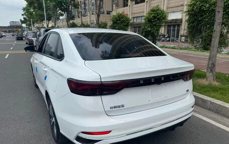 Geely Emgrand, 2022 год, 1 350 000 рублей, 4 фотография