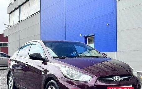 Hyundai Solaris II рестайлинг, 2011 год, 400 000 рублей, 2 фотография
