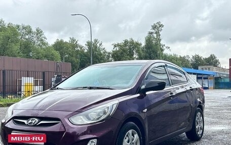 Hyundai Solaris II рестайлинг, 2011 год, 400 000 рублей, 5 фотография