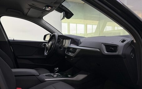 BMW 1 серия, 2019 год, 1 875 000 рублей, 11 фотография
