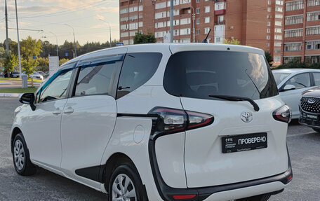 Toyota Sienta II, 2018 год, 1 200 000 рублей, 11 фотография