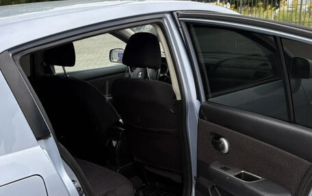 Nissan Tiida, 2012 год, 900 000 рублей, 13 фотография