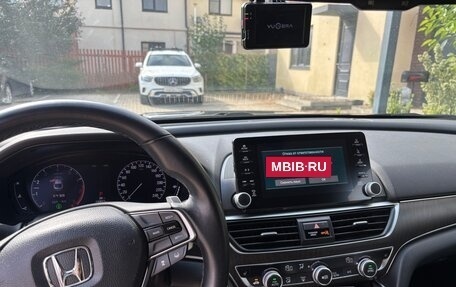 Honda Accord IX рестайлинг, 2019 год, 2 300 000 рублей, 6 фотография