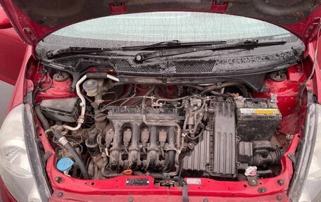 Honda Fit III, 2001 год, 379 999 рублей, 10 фотография