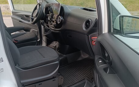 Mercedes-Benz Vito, 2018 год, 2 700 000 рублей, 5 фотография