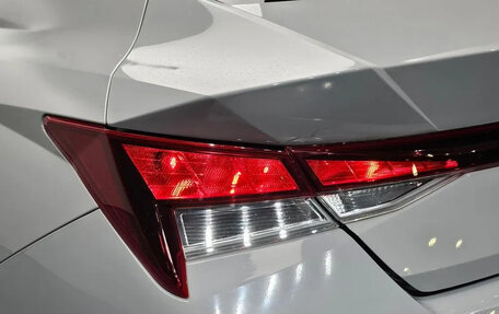 Hyundai Avante, 2023 год, 1 670 000 рублей, 20 фотография