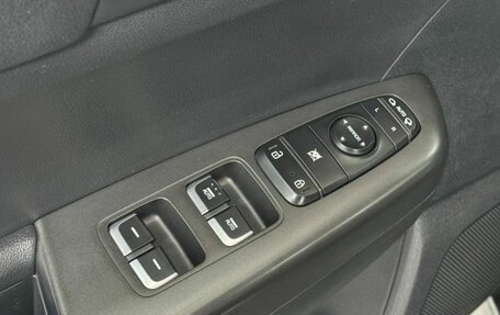 KIA Sportage IV рестайлинг, 2020 год, 2 450 000 рублей, 15 фотография
