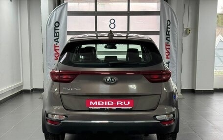 KIA Sportage IV рестайлинг, 2020 год, 2 450 000 рублей, 5 фотография