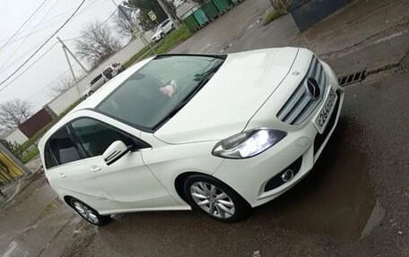 Mercedes-Benz B-Класс, 2013 год, 730 000 рублей, 2 фотография