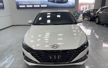 Hyundai Elantra, 2022 год, 1 380 000 рублей, 2 фотография