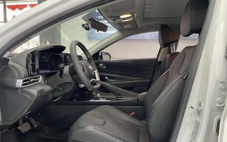 Hyundai Elantra, 2022 год, 1 380 000 рублей, 9 фотография