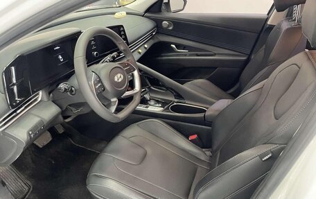 Hyundai Elantra, 2022 год, 1 380 000 рублей, 10 фотография