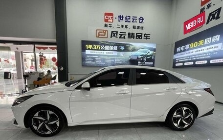 Hyundai Elantra, 2022 год, 1 380 000 рублей, 7 фотография