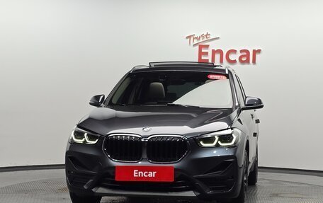 BMW X1, 2020 год, 2 750 000 рублей, 3 фотография