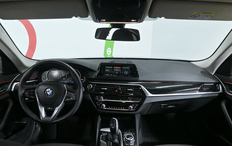 BMW 5 серия, 2017 год, 2 580 000 рублей, 8 фотография