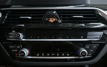 BMW 5 серия, 2017 год, 2 580 000 рублей, 15 фотография