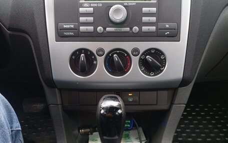 Ford Focus II рестайлинг, 2006 год, 700 000 рублей, 2 фотография