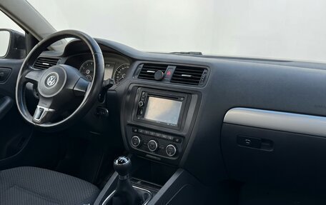 Volkswagen Jetta VI, 2012 год, 749 999 рублей, 6 фотография