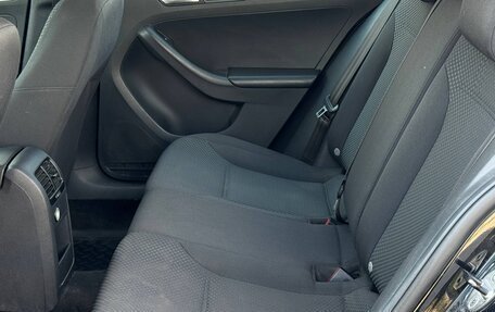 Volkswagen Jetta VI, 2012 год, 749 999 рублей, 8 фотография