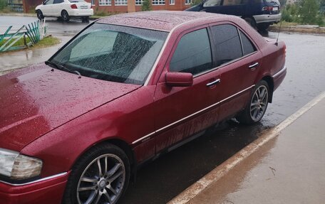 Mercedes-Benz C-Класс, 1994 год, 330 000 рублей, 2 фотография